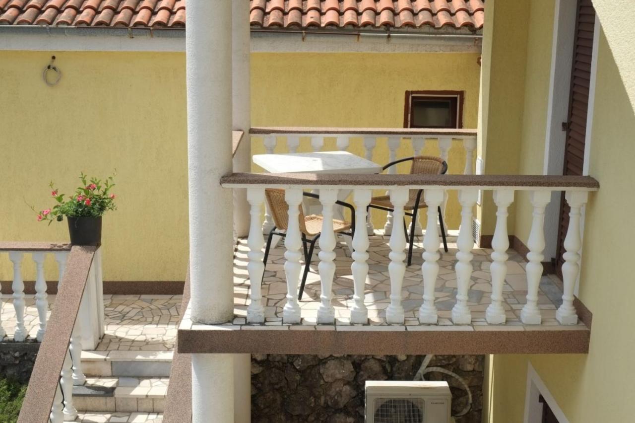Hilltop Villa Risika Luaran gambar