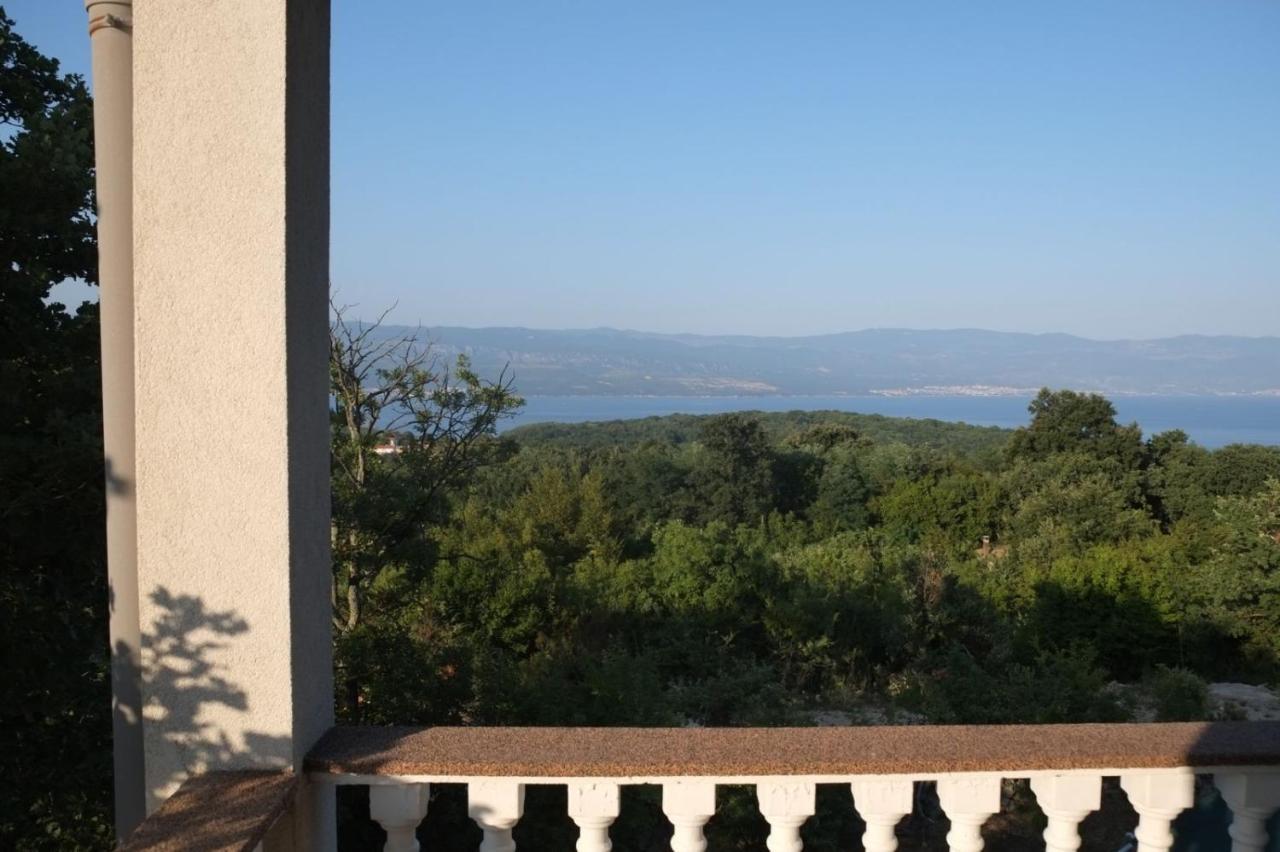 Hilltop Villa Risika Luaran gambar