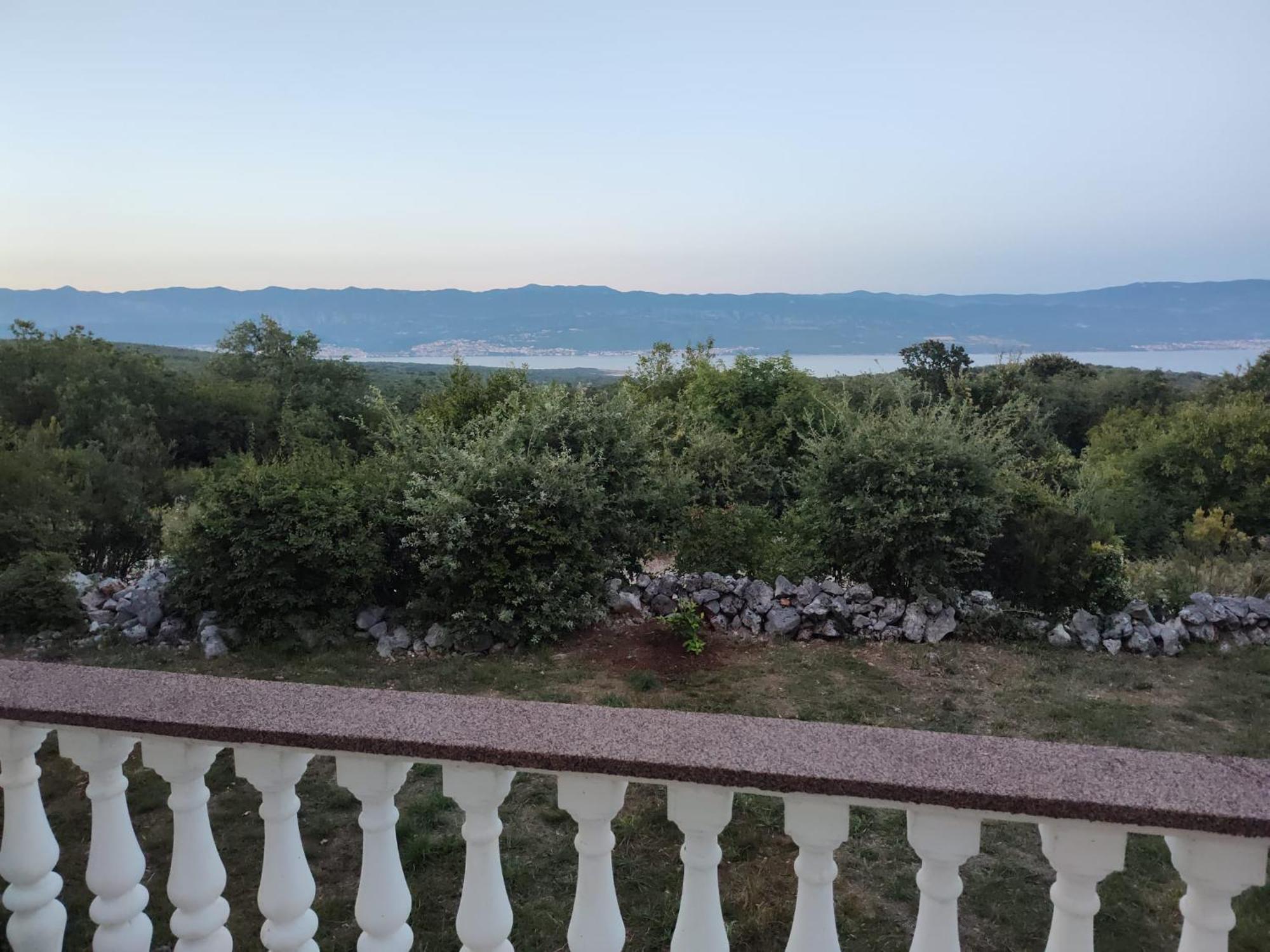 Hilltop Villa Risika Luaran gambar