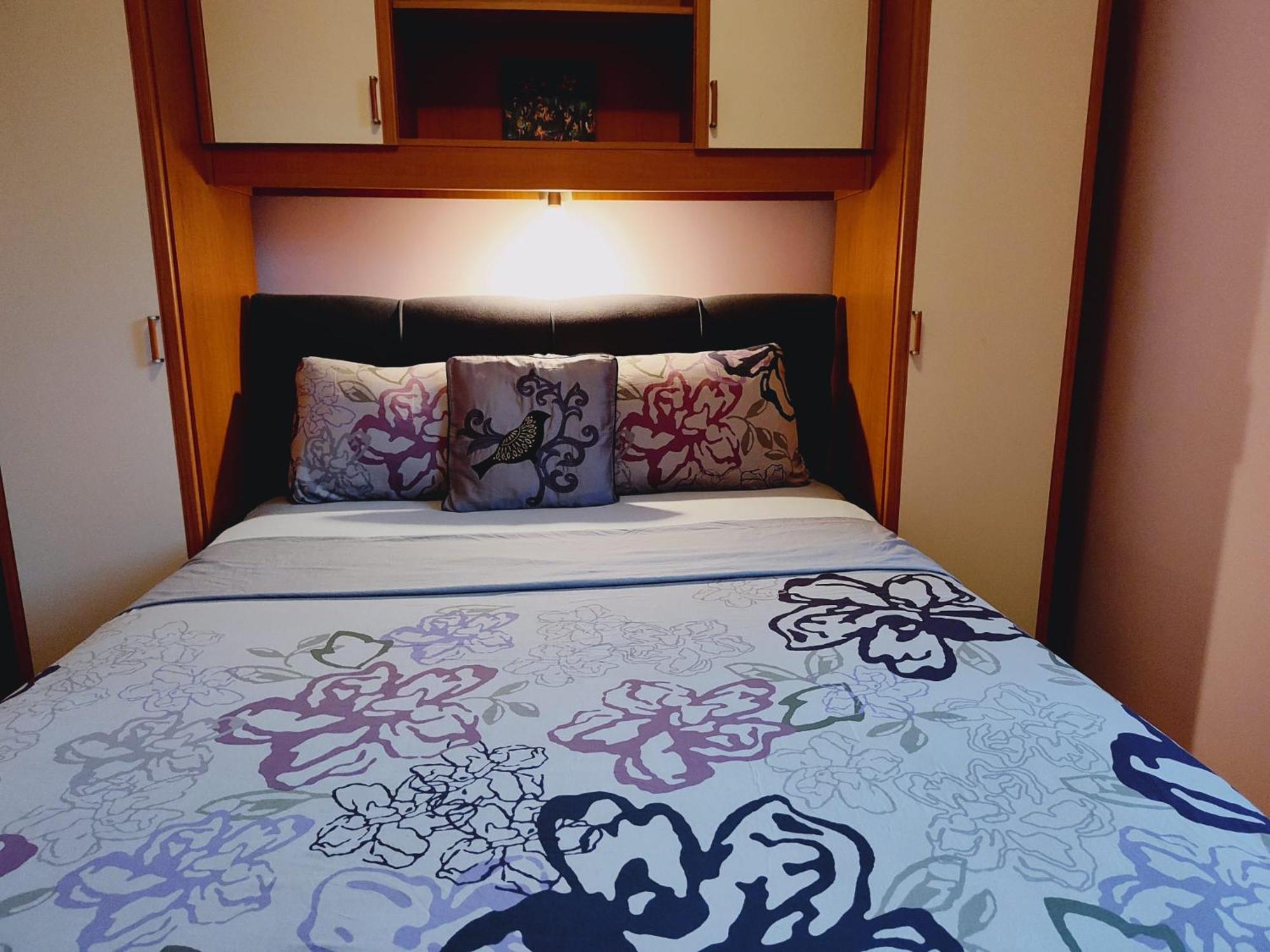 Hilltop Villa Risika Luaran gambar
