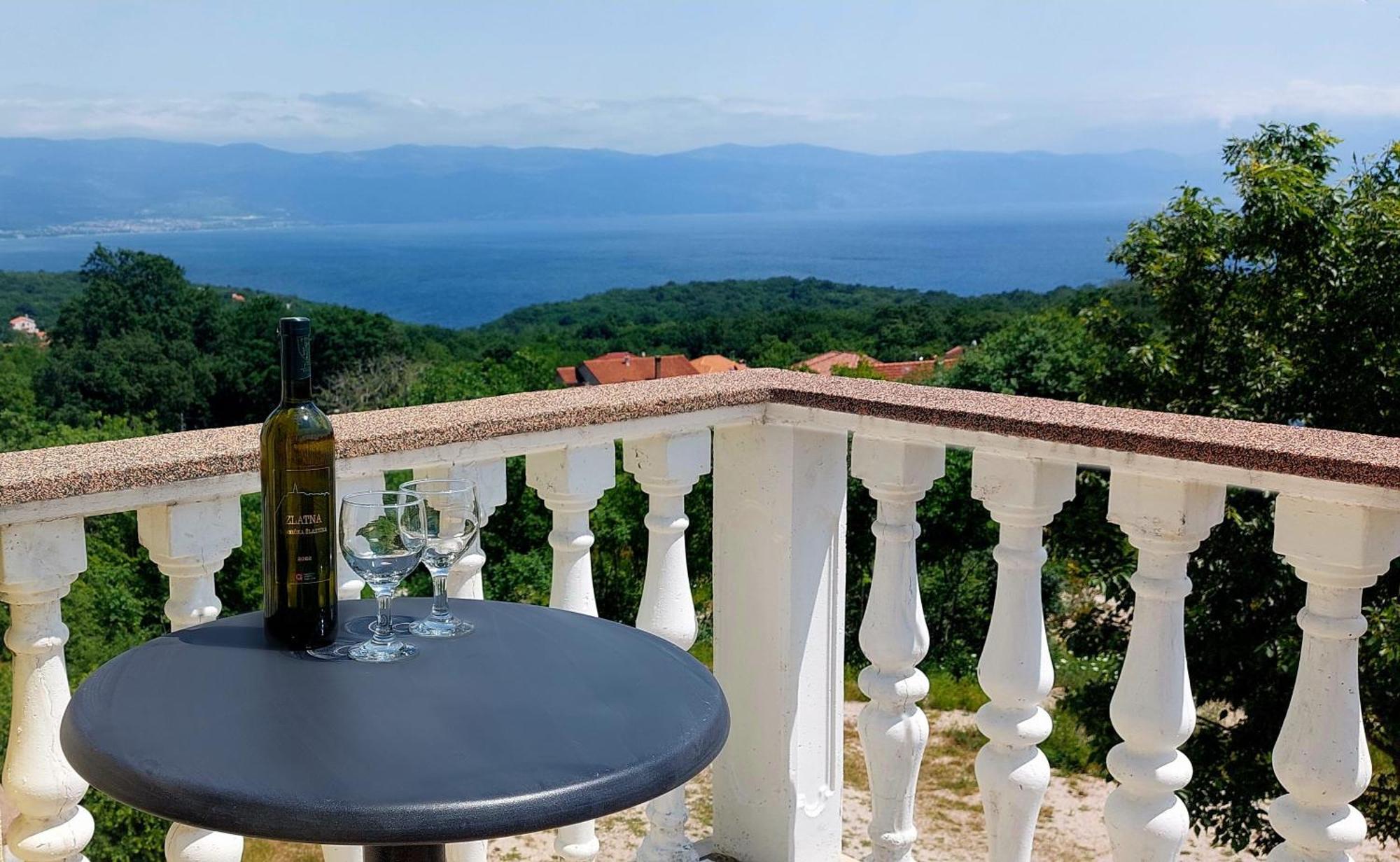 Hilltop Villa Risika Luaran gambar